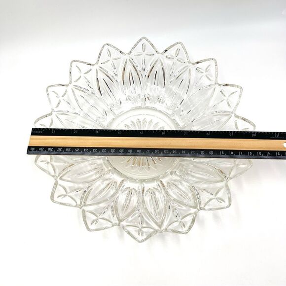 Vintage Federal Cut Glass Dish Bowl Sun Flower Sunflower Petal Starburst Pattern - Picture 8 of 10
